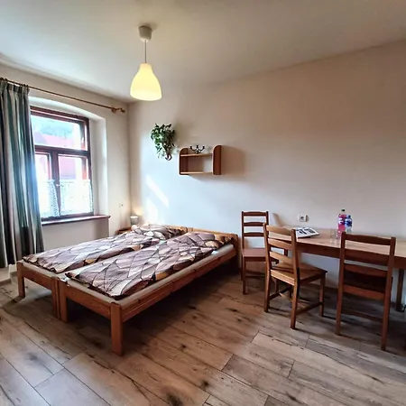 Pokoje I Apartamenty 