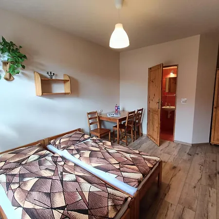 I Gościnne Apartament Srebrna Góra