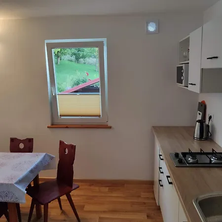 Pokoje I Apartamenty 