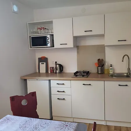 Pokoje I Apartamenty 