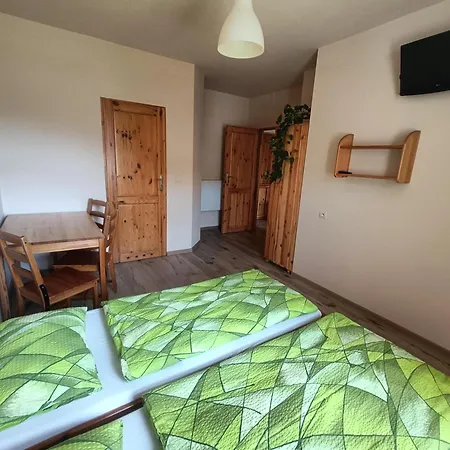 Pokoje I Apartamenty 