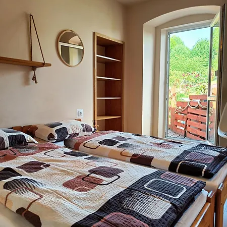 Pokoje I Apartamenty 